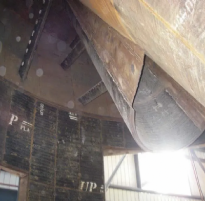 Chute liner in vertical mill